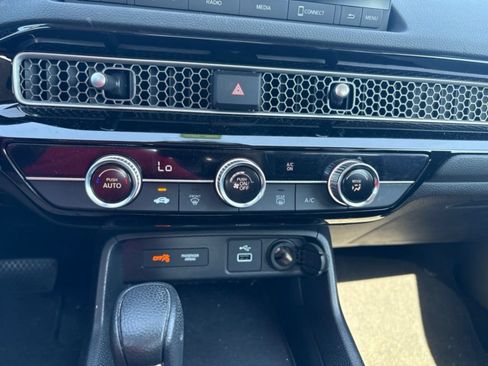 Used 2024 Honda Civic LX image 13