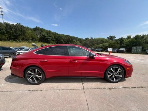 Used 2021 Hyundai Sonata SEL Plus FWD image 2