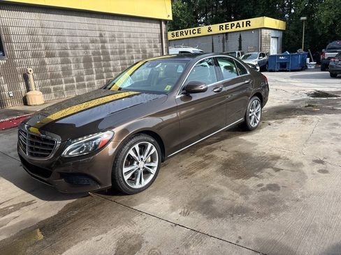Used 2017 Mercedes-Benz C 300 Sedan image 2