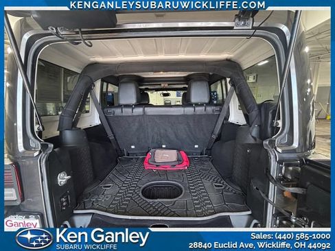 Used 2017 Jeep Wrangler Unlimited Sahara AWD/4WD image 20