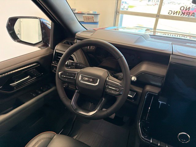 Used 2026 GMC Yukon XL AT4 AWD/4WD image 36