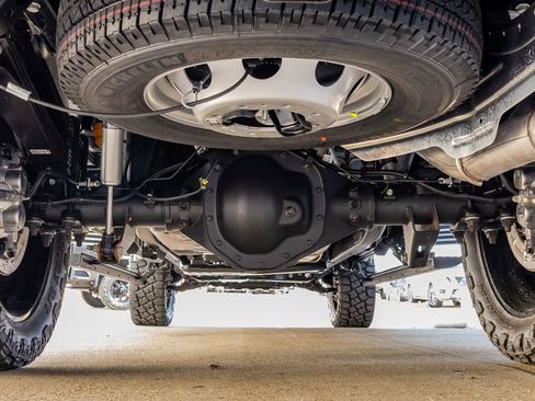 Used 2026 GMC Sierra 3500 Denali Ultimate w/ LPO, Black Badging Package image 16