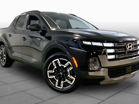 Used 2025 Hyundai Santa Cruz Limited AWD/4WD image 2