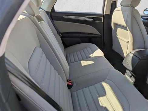 Used 2018 Ford Fusion S image 29