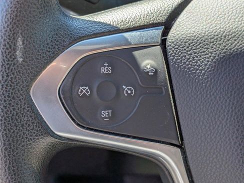 Used 2023 Chevrolet Traverse LS AWD/4WD image 22