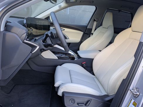 New 2025 Audi Q5 Prestige image 14