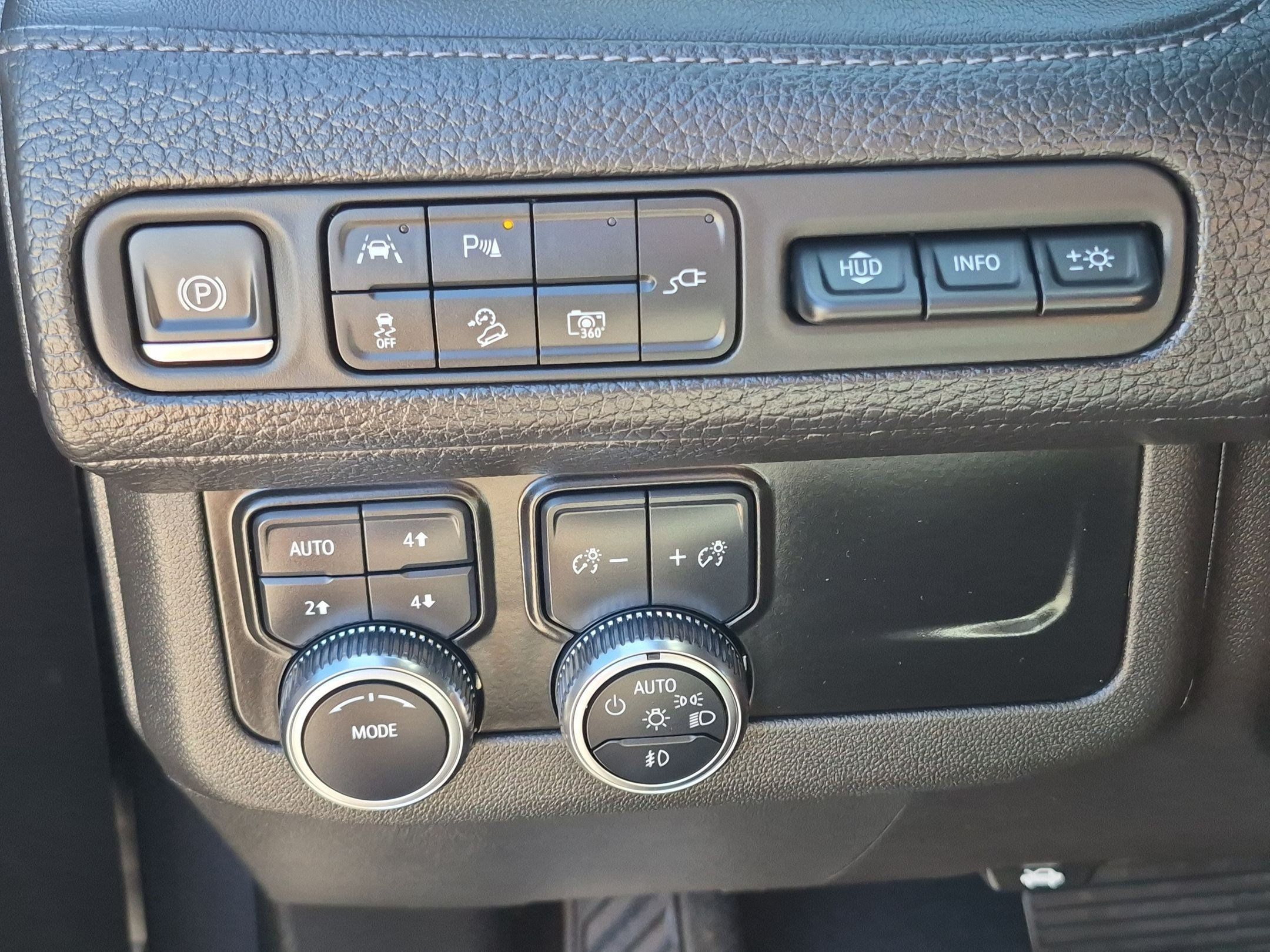Used 2022 GMC Yukon Denali AWD/4WD image 24