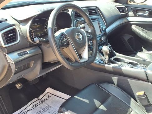 Used 2022 Nissan Maxima SV w/ Floor Mat Group FWD image 8