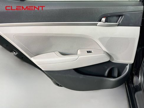 Used 2020 Hyundai Elantra SEL FWD image 27