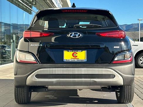 Used 2023 Hyundai Kona SE image 4