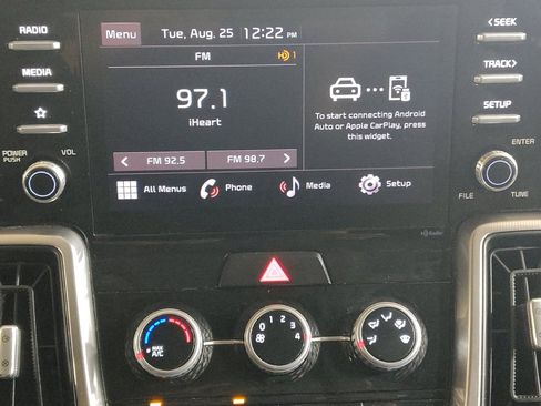 Used 2023 Kia Sorento LX FWD image 25