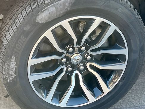 Used 2023 RAM 1500 Laramie image 30