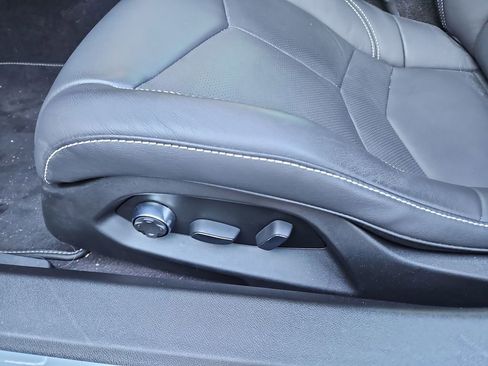 Used 2025 Chevrolet Corvette Stingray Preferred Cpe w/ Battery Protection Package image 26