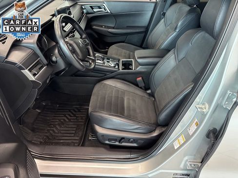 Used 2024 Mitsubishi Outlander SE FWD image 15