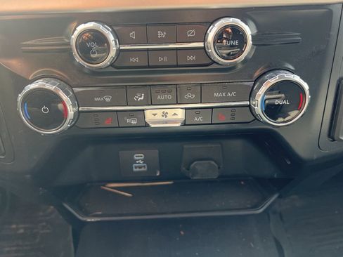 Used 2022 Ford F150 XLT w/ Equipment Group 302A High image 14