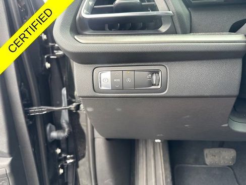 Used 2026 Chevrolet Traverse LT w/ Driver Confidence Package FWD image 17