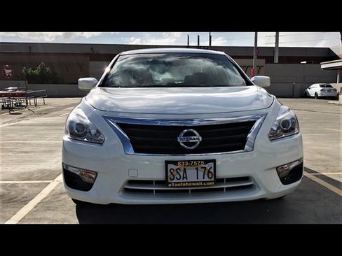Used 2015 Nissan Altima 2.5 S w/ Power Driver Seat Package FWD image 2