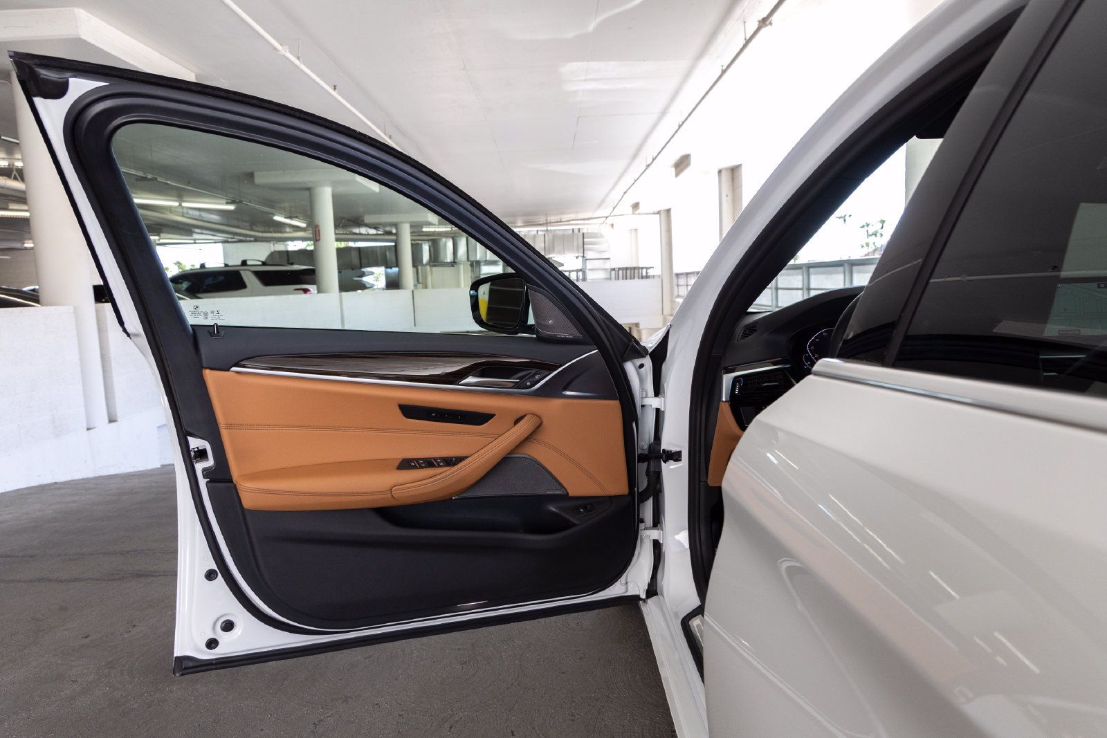 Certified 2023 BMW 530i w/ Premium Package RWD image 13