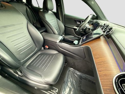 Used 2024 Mercedes-Benz GLC 300 GLC 300 image 14