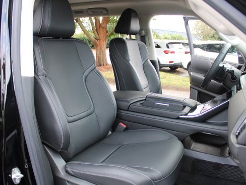 Used 2025 INFINITI QX80 Pure w/ Cargo Package image 38