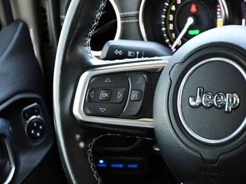 Used 2022 Jeep Wrangler Unlimited Sahara 4xe image 22