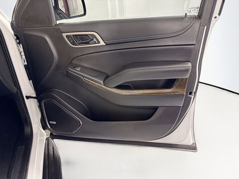 Used 2018 GMC Yukon Denali image 27