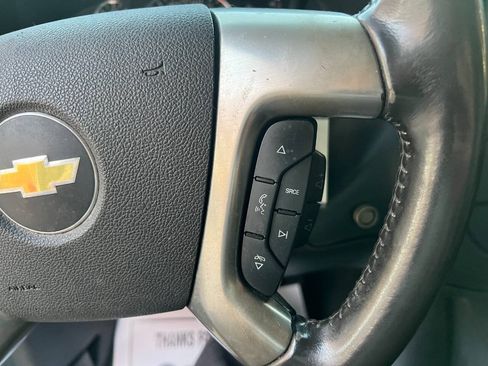 Used 2015 Chevrolet Express 2500 RWD image 29