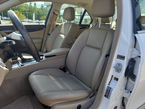 Used 2014 Mercedes-Benz C 300 4MATIC Sedan image 4