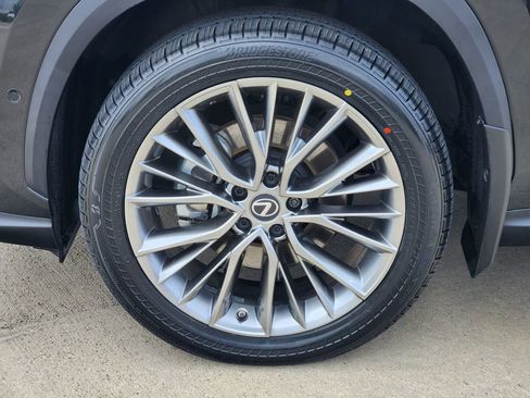 Certified 2022 Lexus NX 350h AWD w/ Vision Package image 10