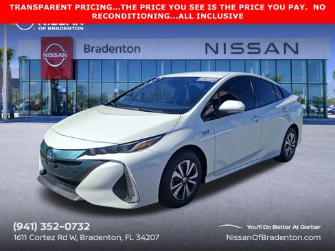 Used 2017 Toyota Prius Prime Plus FWD image 1