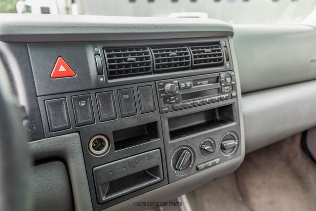 Used 2002 Volkswagen Eurovan MV FWD image 26