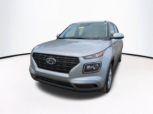New 2026 Hyundai Venue SE image 9