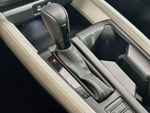 Used 2024 Honda Accord EX image 23