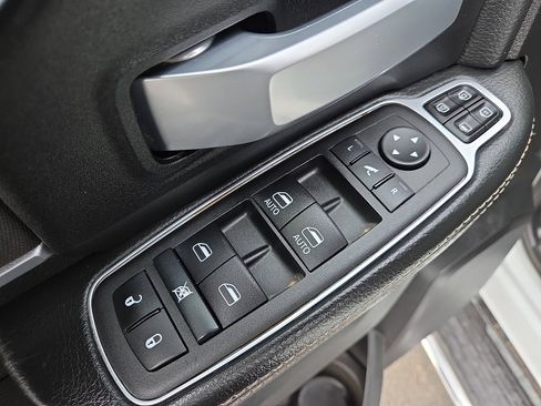 Used 2024 RAM 2500 Big Horn image 11