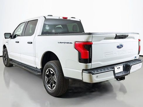 Used 2023 Ford F150 Lightning XLT image 8