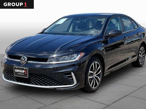 Used 2025 Volkswagen Jetta SE FWD image 1