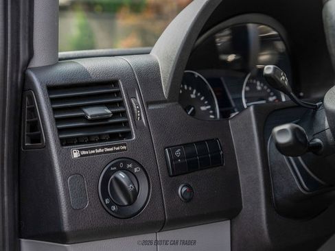 Used 2017 Mercedes-Benz Sprinter 3500 image 53