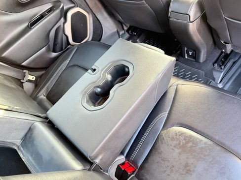 Used 2015 Jeep Renegade Limited AWD/4WD image 39