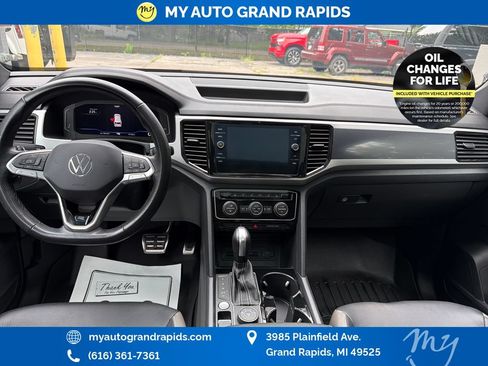 Used 2022 Volkswagen Atlas Cross Sport SEL Premium R-Line AWD/4WD image 12
