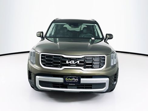 Used 2025 Kia Telluride S image 2