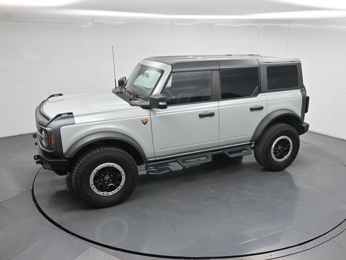 Used 2023 Ford Bronco Badlands AWD/4WD image 17