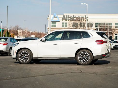 Used 2025 BMW X3 xDrive30i w/ Premium Package image 7