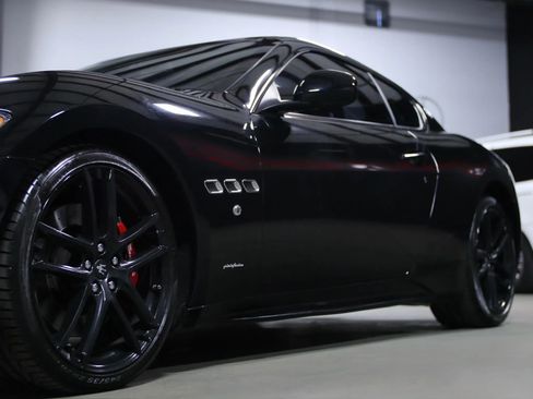 Used 2015 Maserati GranTurismo Sport image 7
