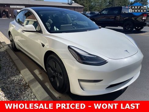 Used 2021 Tesla Model 3 Standard Range Plus image 8