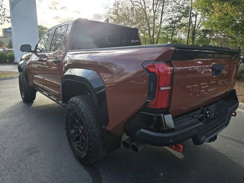 Used 2024 Toyota Tacoma TRD Pro image 5