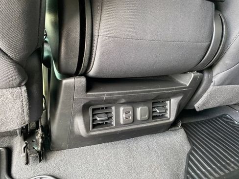 Used 2021 GMC Sierra 1500 Elevation AWD/4WD image 18