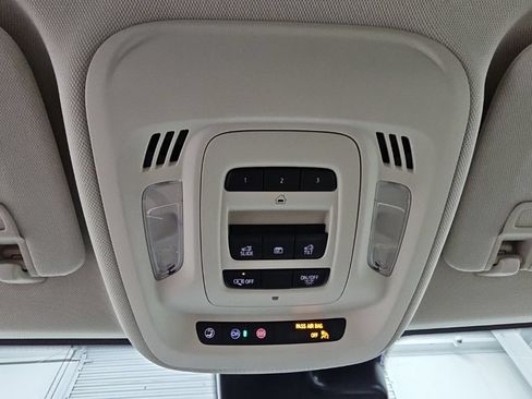 Certified 2023 Buick Envision Avenir FWD image 23