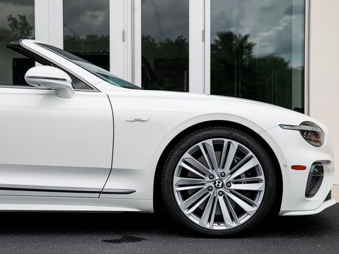 Certified 2025 Bentley Continental GT Speed AWD/4WD image 37