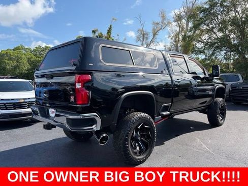 Used 2022 Chevrolet Silverado 2500 LTZ w/ LTZ Plus Package AWD/4WD image 6