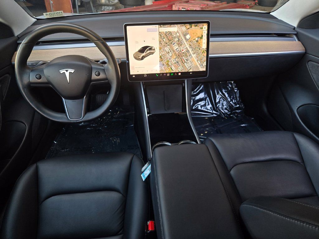 Used 2018 Tesla Model 3 Long Range RWD image 15